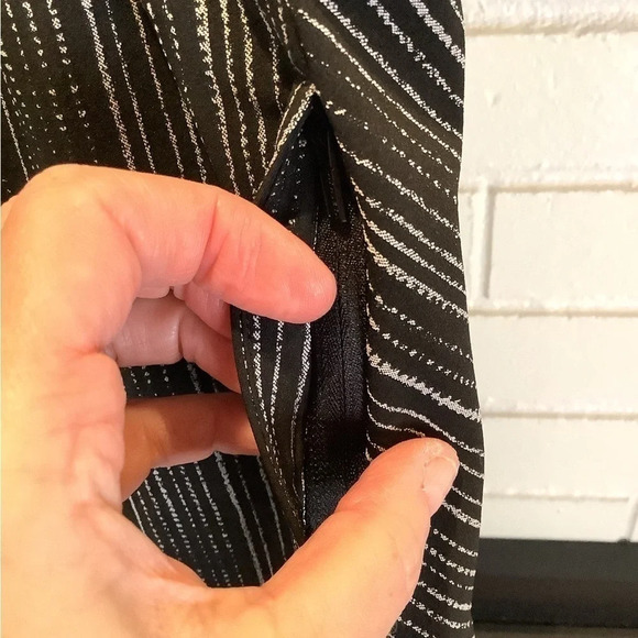 Gorgeous Athleta Sz 8 Athletic Shorts - Picture 3 of 5